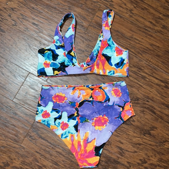 SHEIN Bikini - Picture 2 of 2